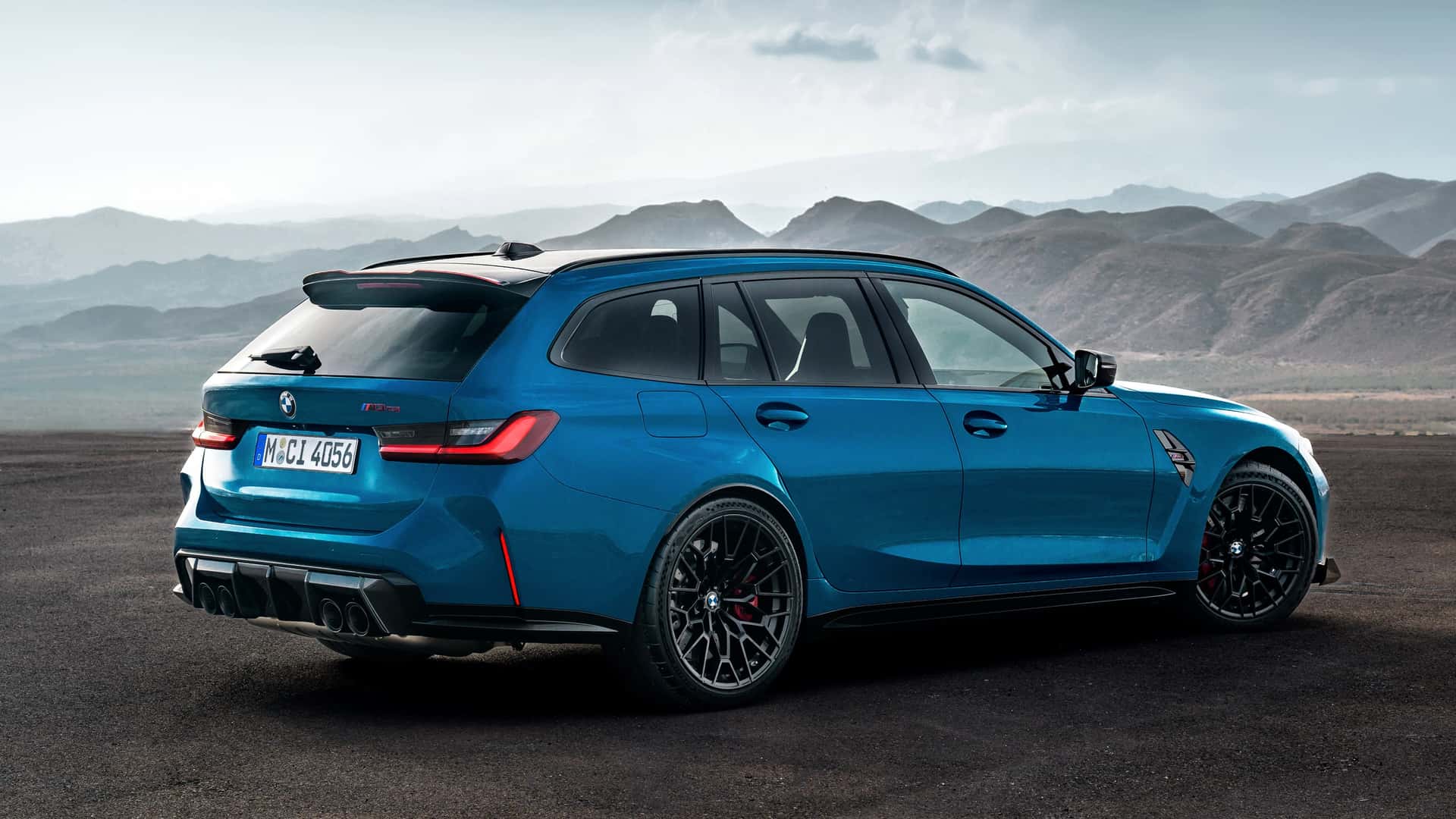 الكشف الرسمي عن بي ام دبليو M3 سي اس تورينج الجديدة – بقوة 543 حصان