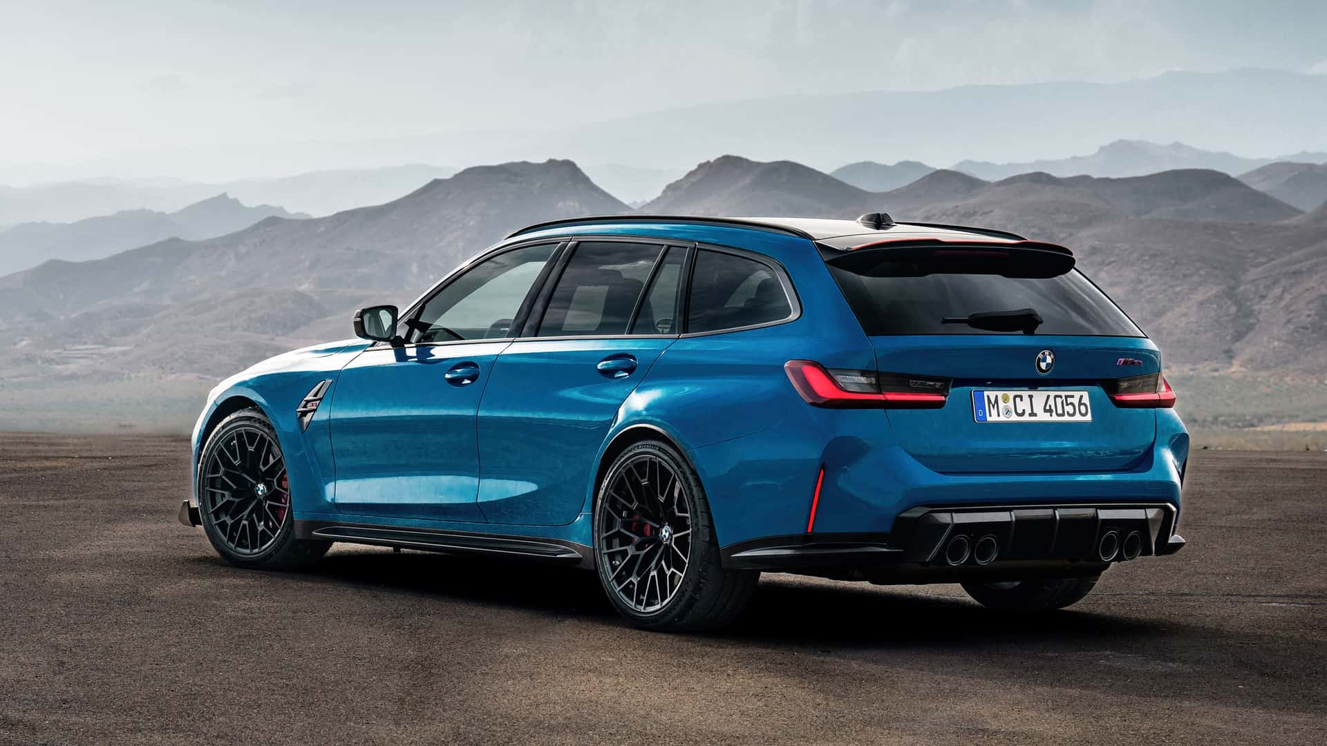 الكشف الرسمي عن بي ام دبليو M3 سي اس تورينج الجديدة – بقوة 543 حصان