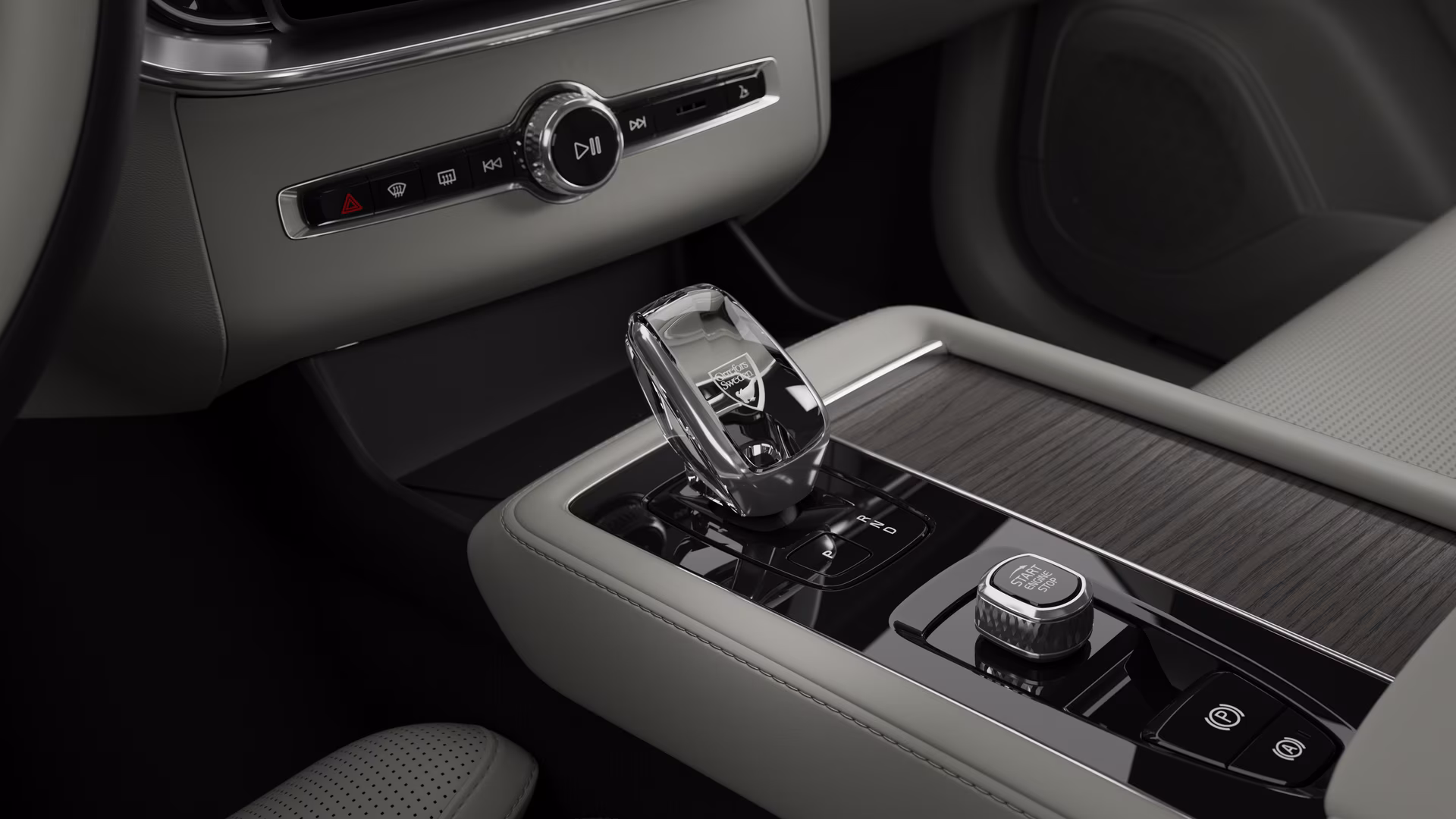 اسعار و مواصفات فولفو XC90 موديل 2025 الفيس ليفت الجديدة في مصر