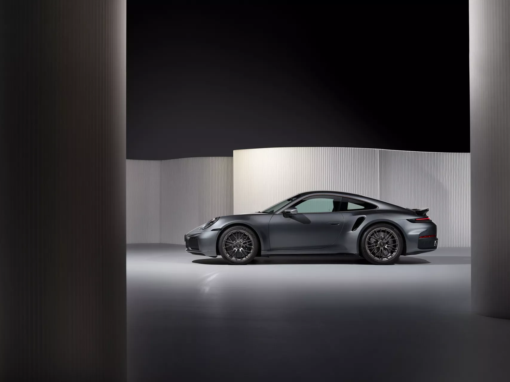 بورشه 911 تربو اس هايبرد 2026 الجديدة – اول تربو اس هايبرد في التاريخ