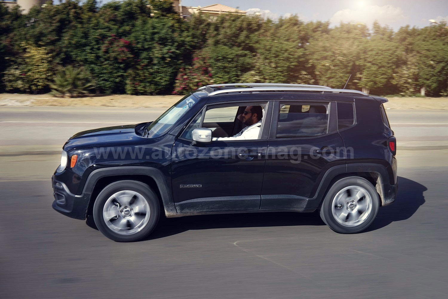 أخبار جيب تعلن تخفض أسعار رينيجيد 2019 نسخة المحمول Contactcars Com