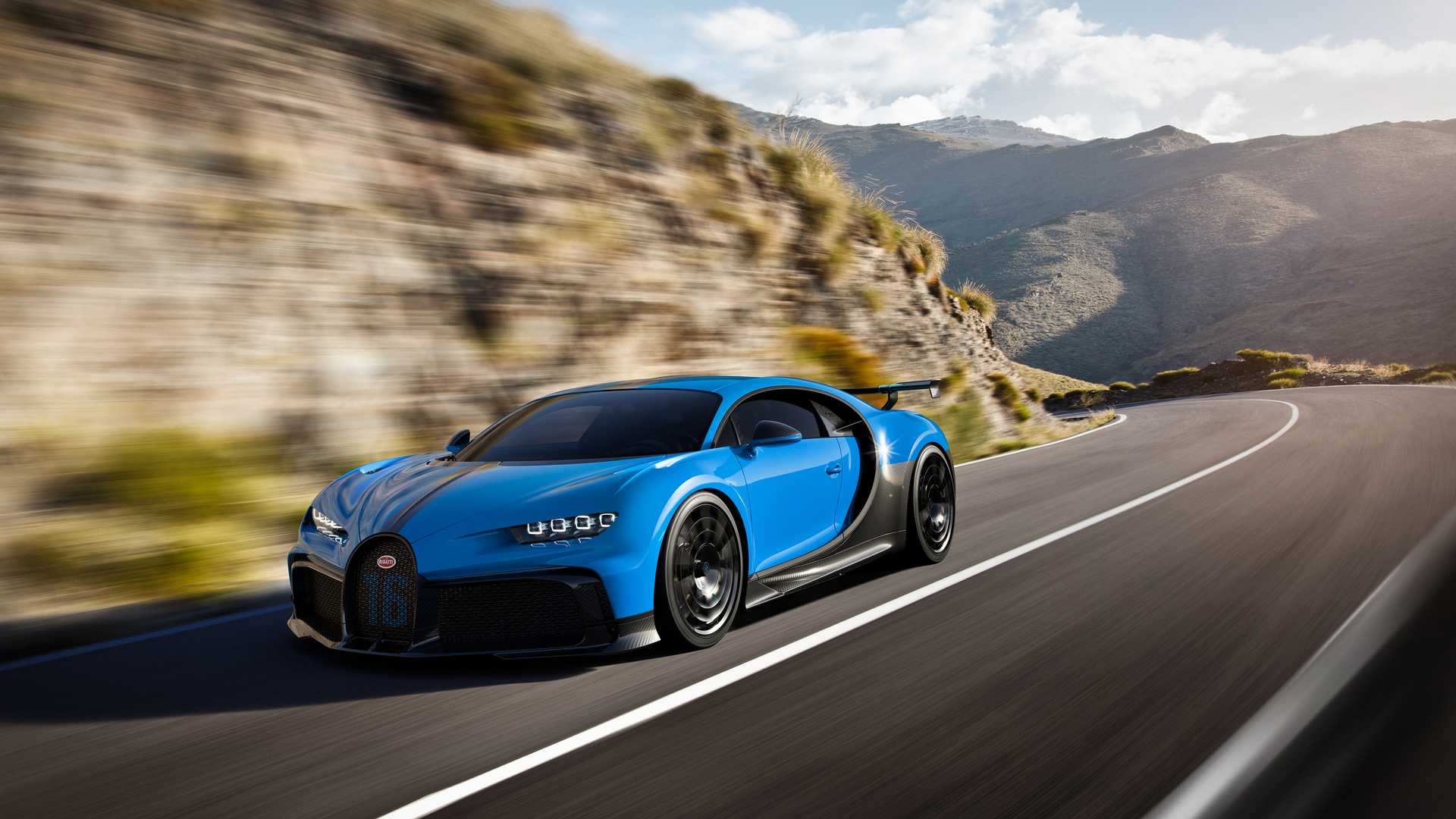 الكشف عن بوجاتي شيرون Pur Sport سيارة مخصصة للمضمار بسعر 3 55 مليون دولار